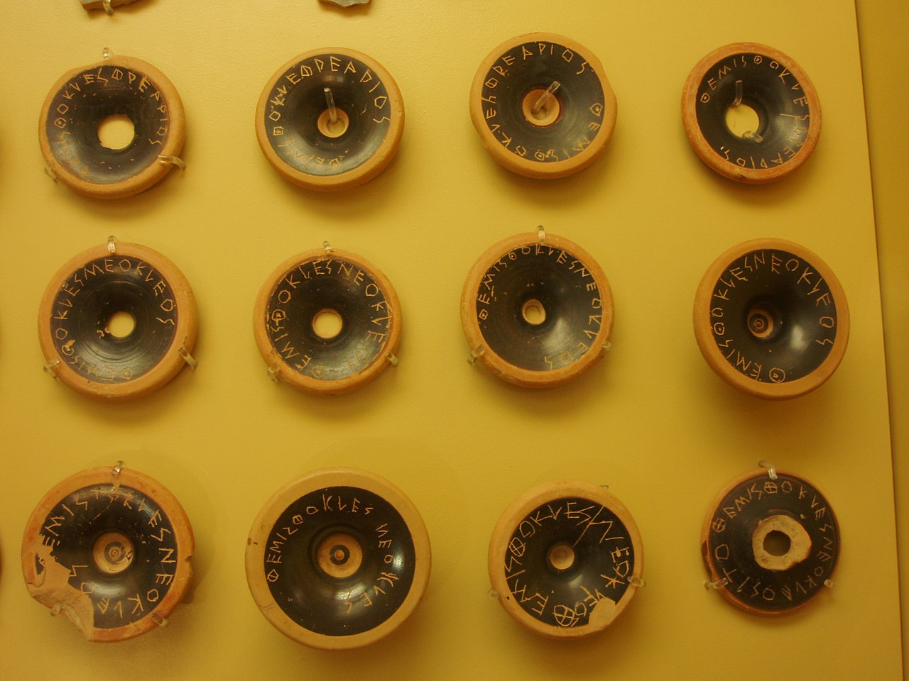 1280px-Athen_Stoa_Ostrakismos_2.jpg